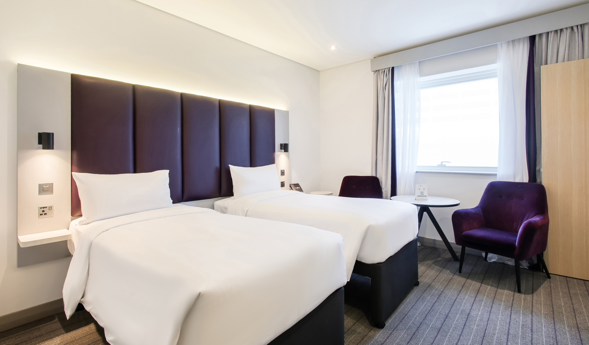 Premier Inn Dubai International Airport Hotel New Style Twin Room