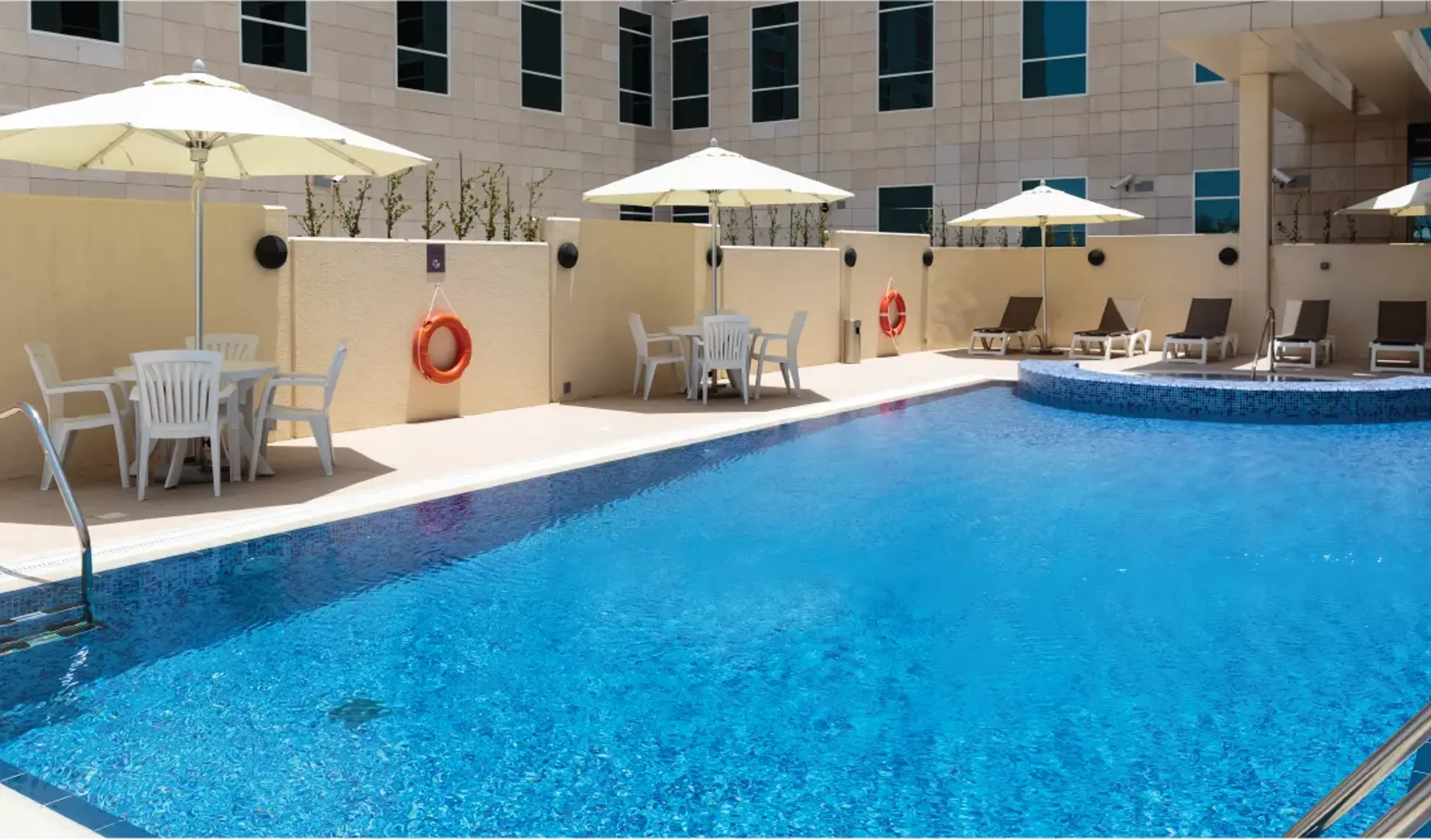 Premier Inn Doha Education City Hotel Swimming Pool