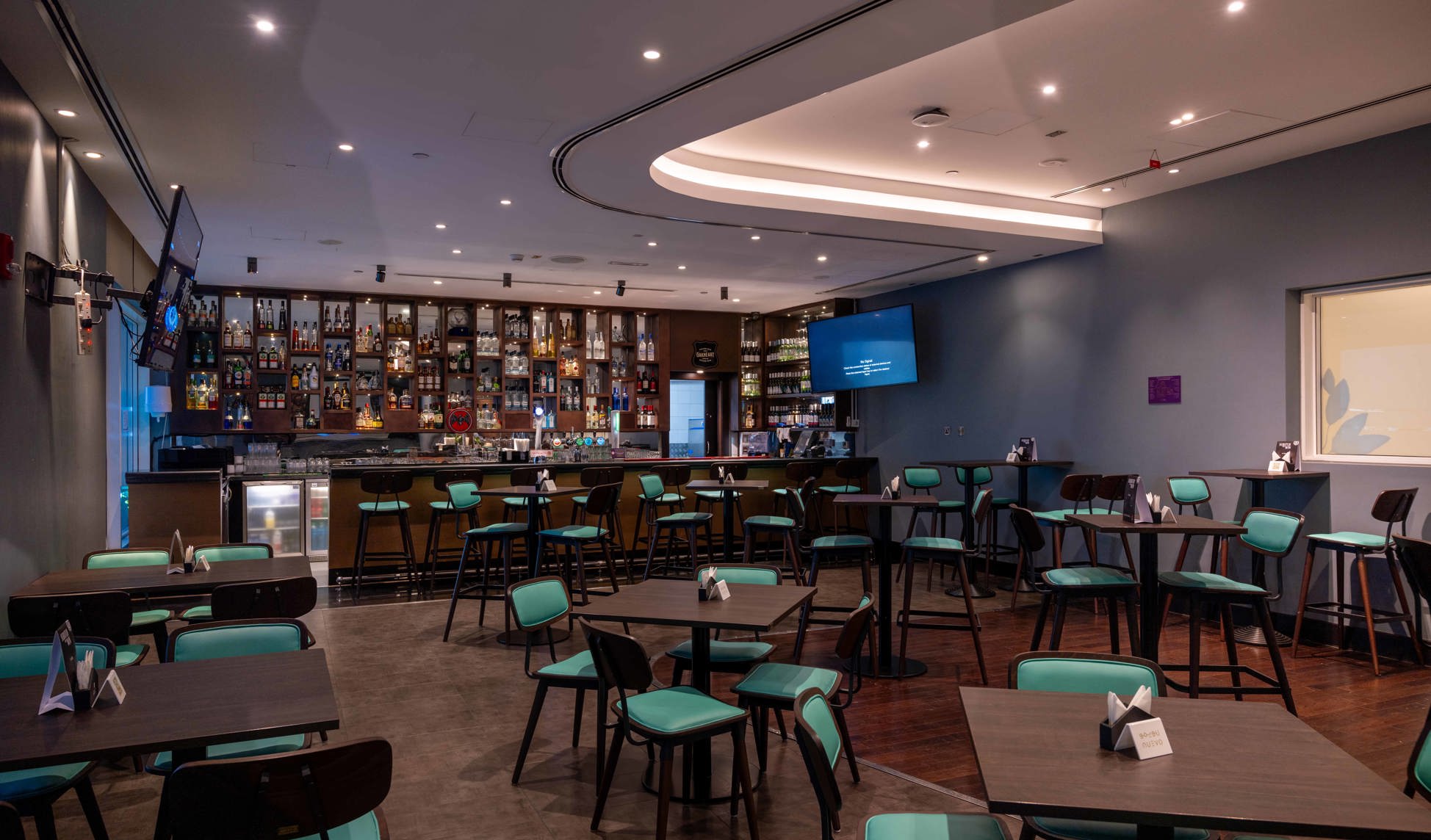 Premier Inn Abu Dhabi Airport (Business Park) Hotel Lounge